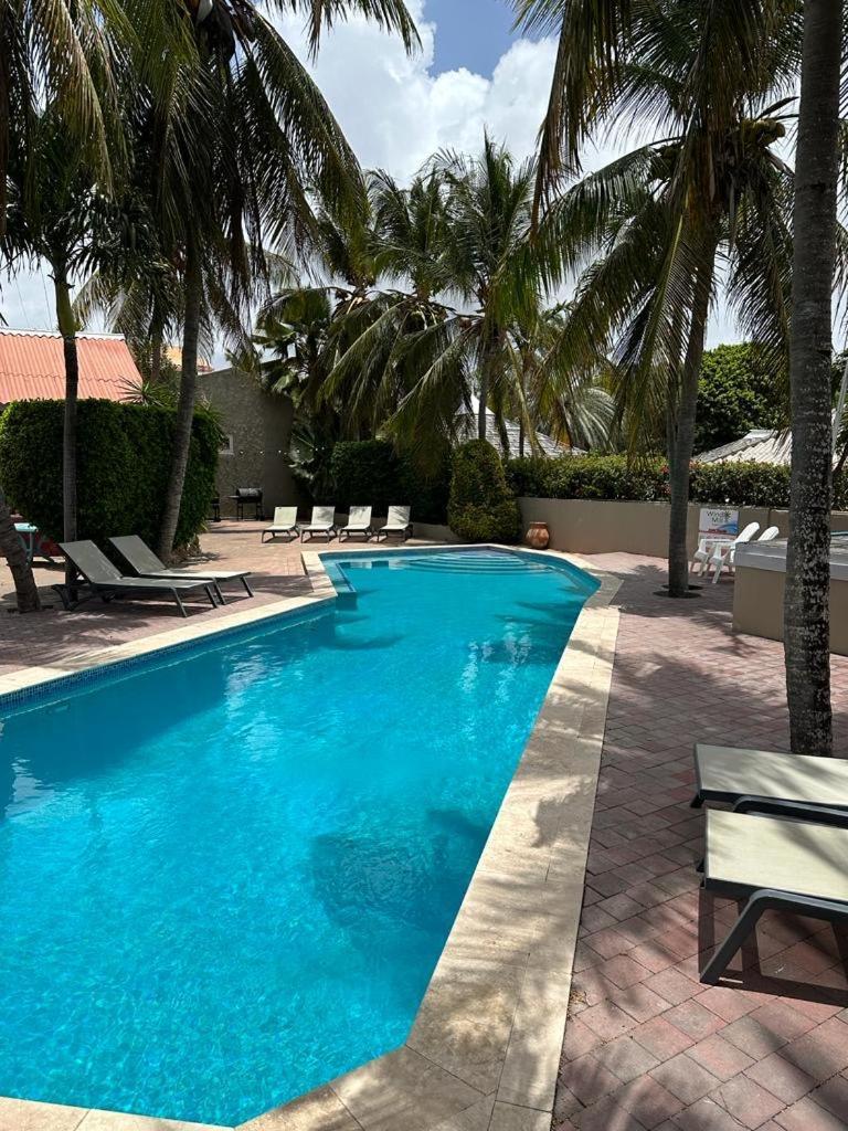 Windmill Apartments Curacao Willemstad Bagian luar foto